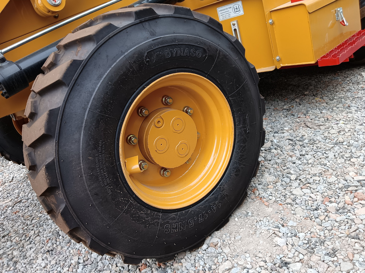 CAT 420F2 BRAND NEW - Rýpadlo-nakladač: obrázok 4 CAT 420F2 BRAND NEW - Rýpadlo-nakladač: obrázok 4