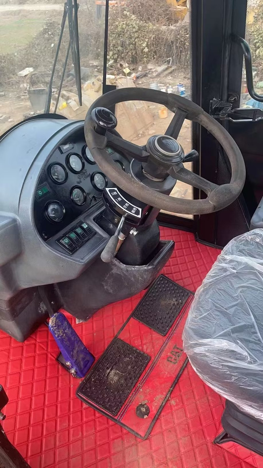 CAT 950H - Kolesový nakladač: obrázok 4 CAT 950H - Kolesový nakladač: obrázok 4