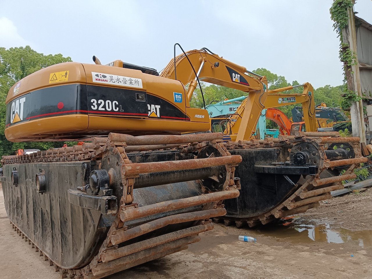 CATERPILLAR 320CL CAT DREDGER - Plovoucí rýpadlo: obrázok 2 CATERPILLAR 320CL CAT DREDGER - Plovoucí rýpadlo: obrázok 2