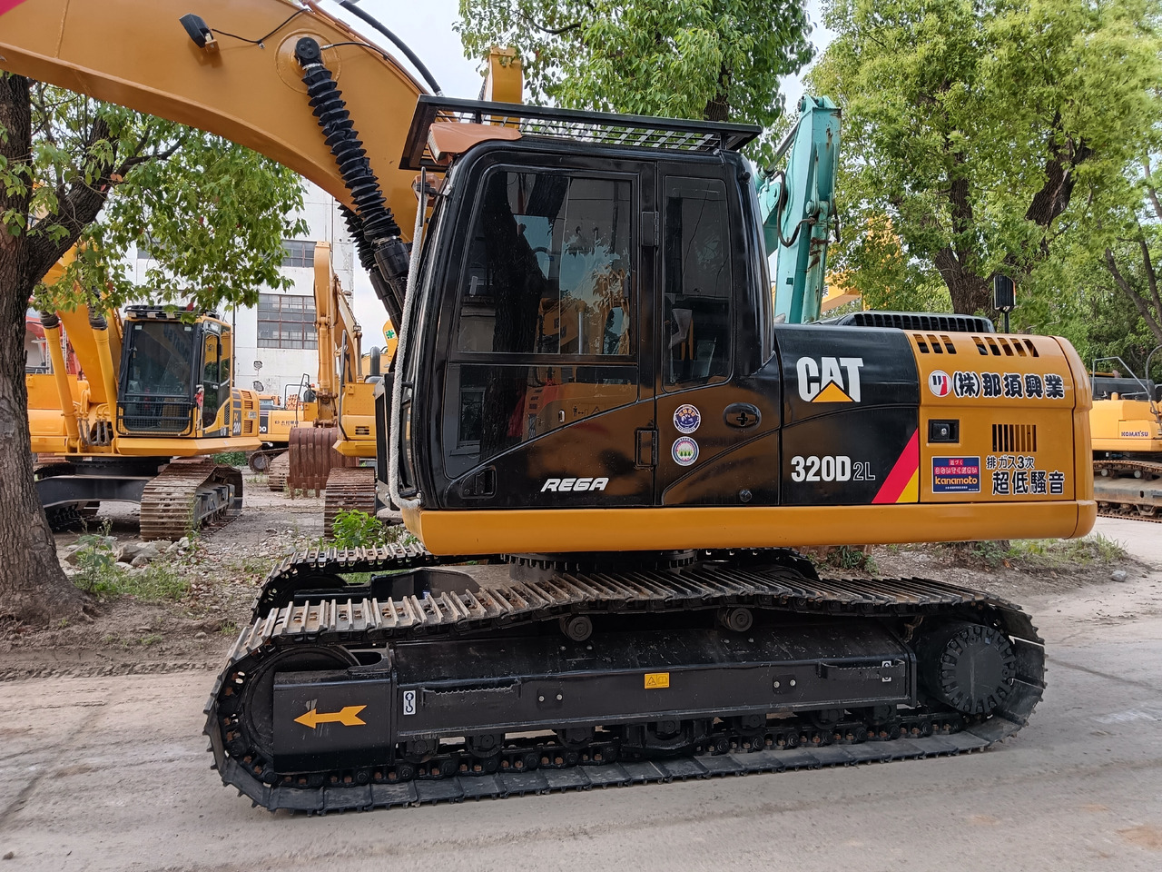 CATERPILLAR 320D CAT 320D2 L - Pásové rýpadlo: obrázok 1 CATERPILLAR 320D CAT 320D2 L - Pásové rýpadlo: obrázok 1