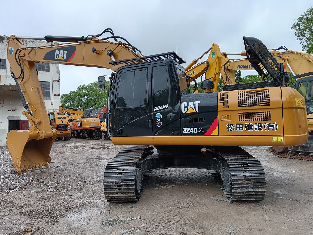CATERPILLAR 324 DL CAT 324D 2 L - Pásové rýpadlo: obrázok 1 CATERPILLAR 324 DL CAT 324D 2 L - Pásové rýpadlo: obrázok 1