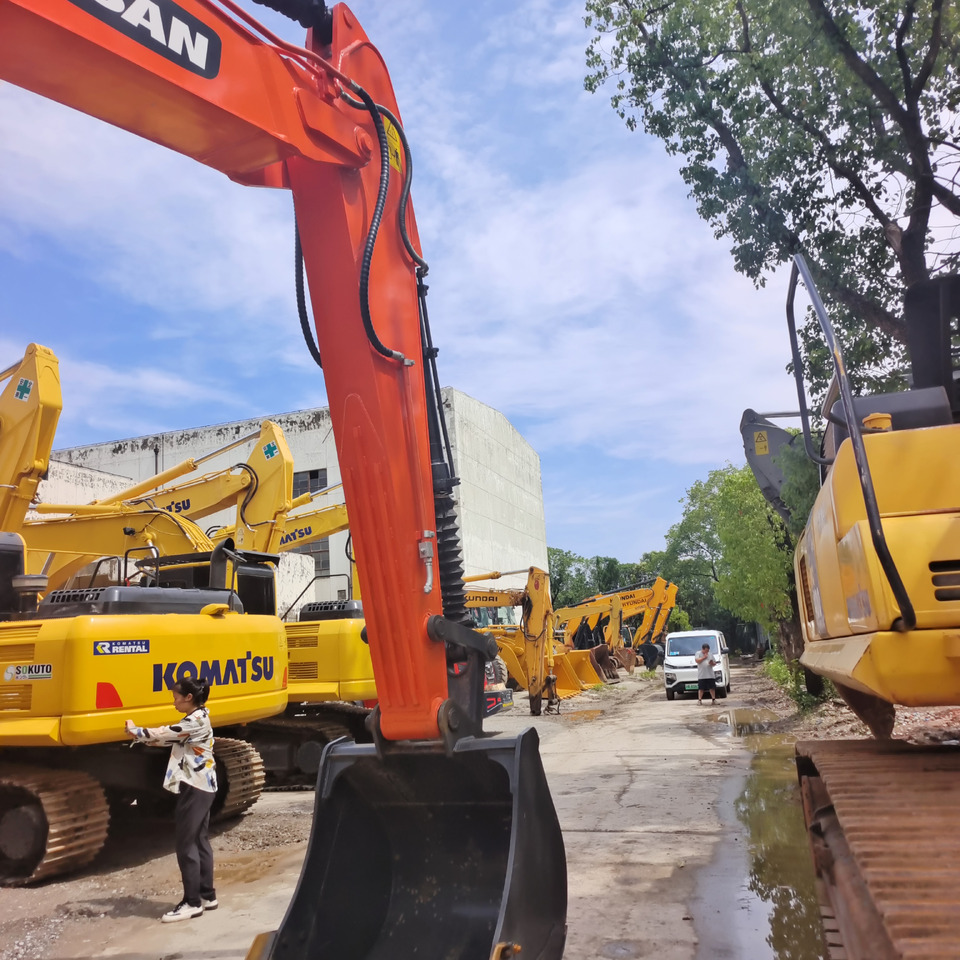 DOOSAN DX225LCA - Pásové rýpadlo: obrázok 5 DOOSAN DX225LCA - Pásové rýpadlo: obrázok 5