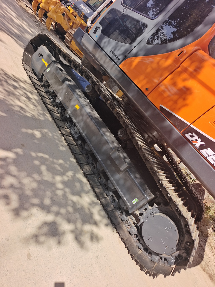 DOOSAN DX225LCA - Pásové rýpadlo: obrázok 2 DOOSAN DX225LCA - Pásové rýpadlo: obrázok 2