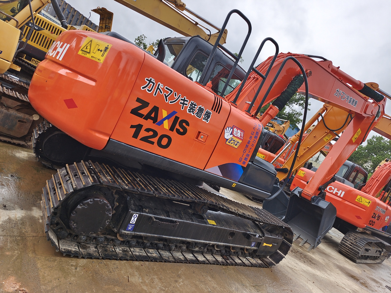 HITACHI ZX120 - Pásové rýpadlo: obrázok 3 HITACHI ZX120 - Pásové rýpadlo: obrázok 3