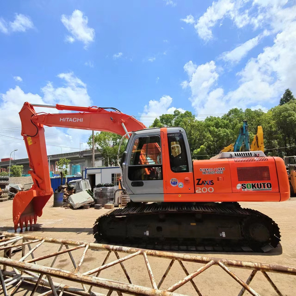 HITACHI ZX200-3 ZX200 - 3 ZX 200 - Pásové rýpadlo: obrázok 1 HITACHI ZX200-3 ZX200 - 3 ZX 200 - Pásové rýpadlo: obrázok 1