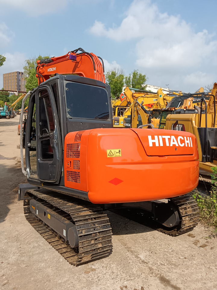HITACHI ZX70 - Mini rýpadlo: obrázok 1 HITACHI ZX70 - Mini rýpadlo: obrázok 1