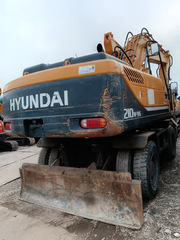 Kolesové rýpadlo HYUNDAI 210W-9S Hyundai 210 W - 9 S: obrázok 18