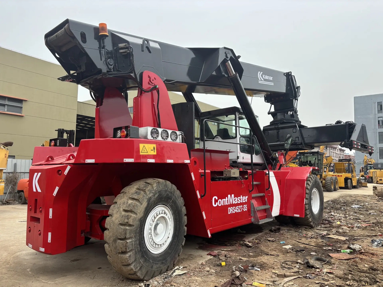 KALMAR DRS 4527 - S5 DRF450 DRT 450 45TON CONTAINER HANDLER - Ramenový prekladač: obrázok 1 KALMAR DRS 4527 - S5 DRF450 DRT 450 45TON CONTAINER HANDLER - Ramenový prekladač: obrázok 1