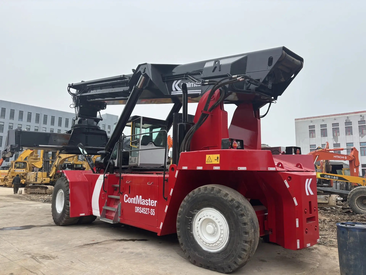 KALMAR DRS 4527 - S5 DRF450 DRT 450 45TON CONTAINER HANDLER - Ramenový prekladač: obrázok 3 KALMAR DRS 4527 - S5 DRF450 DRT 450 45TON CONTAINER HANDLER - Ramenový prekladač: obrázok 3