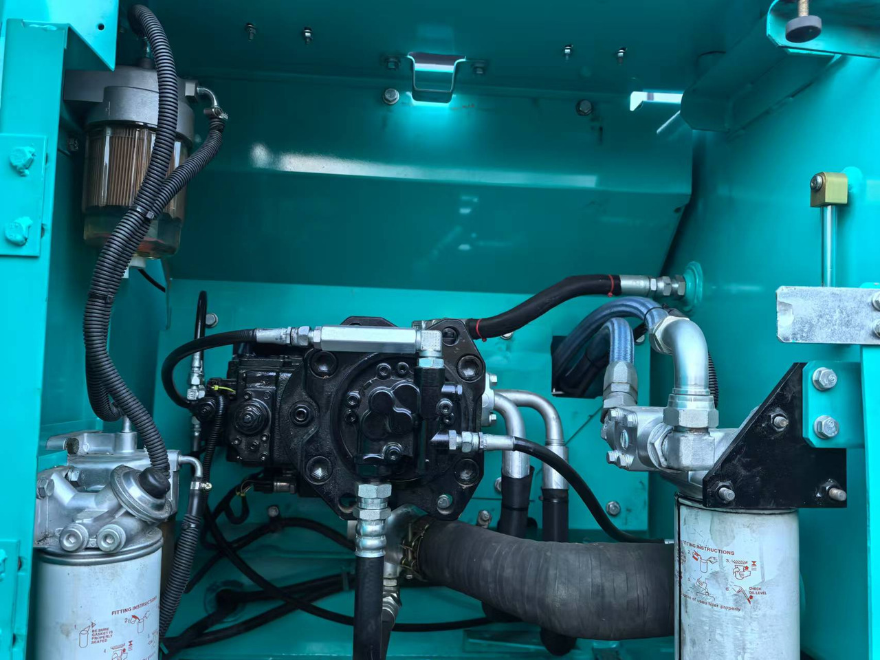 KOBELCO SK200-8 SK 200-8 200 - 8 - Pásové rýpadlo: obrázok 5 KOBELCO SK200-8 SK 200-8 200 - 8 - Pásové rýpadlo: obrázok 5