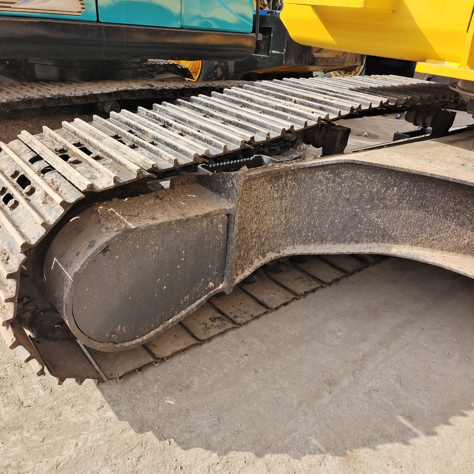 KOMATSU PC200-8 PC 200 - 8 - Pásové rýpadlo: obrázok 2 KOMATSU PC200-8 PC 200 - 8 - Pásové rýpadlo: obrázok 2