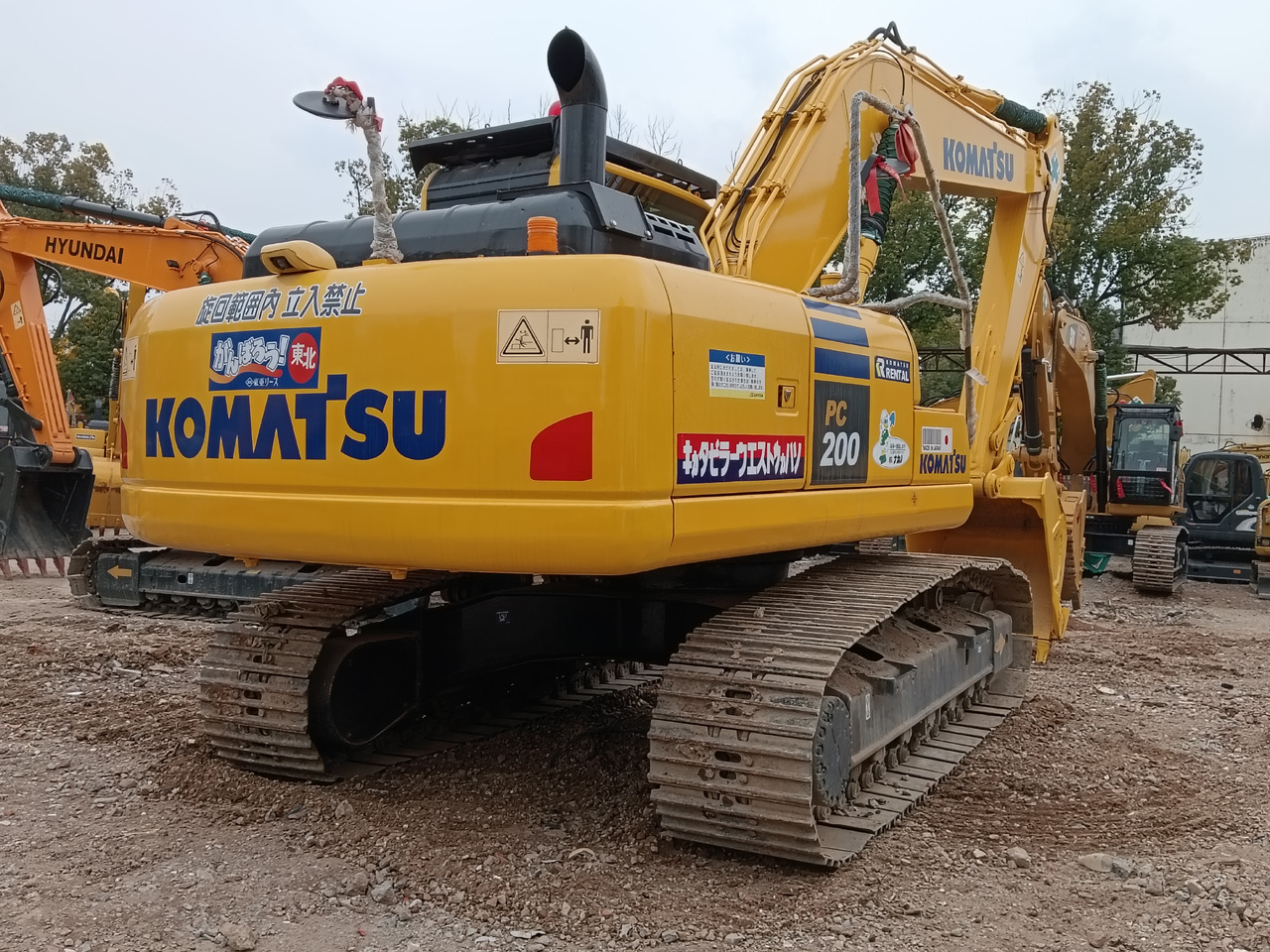 KOMATSU PC200-8N1 PC 200 - 8 N1 PC210LC PC400 - Pásové rýpadlo: obrázok 5 KOMATSU PC200-8N1 PC 200 - 8 N1 PC210LC PC400 - Pásové rýpadlo: obrázok 5