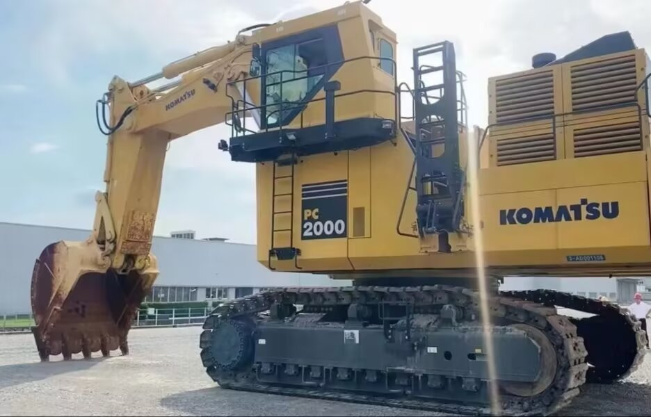 KOMATSU PC2000 200 TON EXCAVATOR MINING DIGGER - Banské stroj: obrázok 1 KOMATSU PC2000 200 TON EXCAVATOR MINING DIGGER - Banské stroj: obrázok 1
