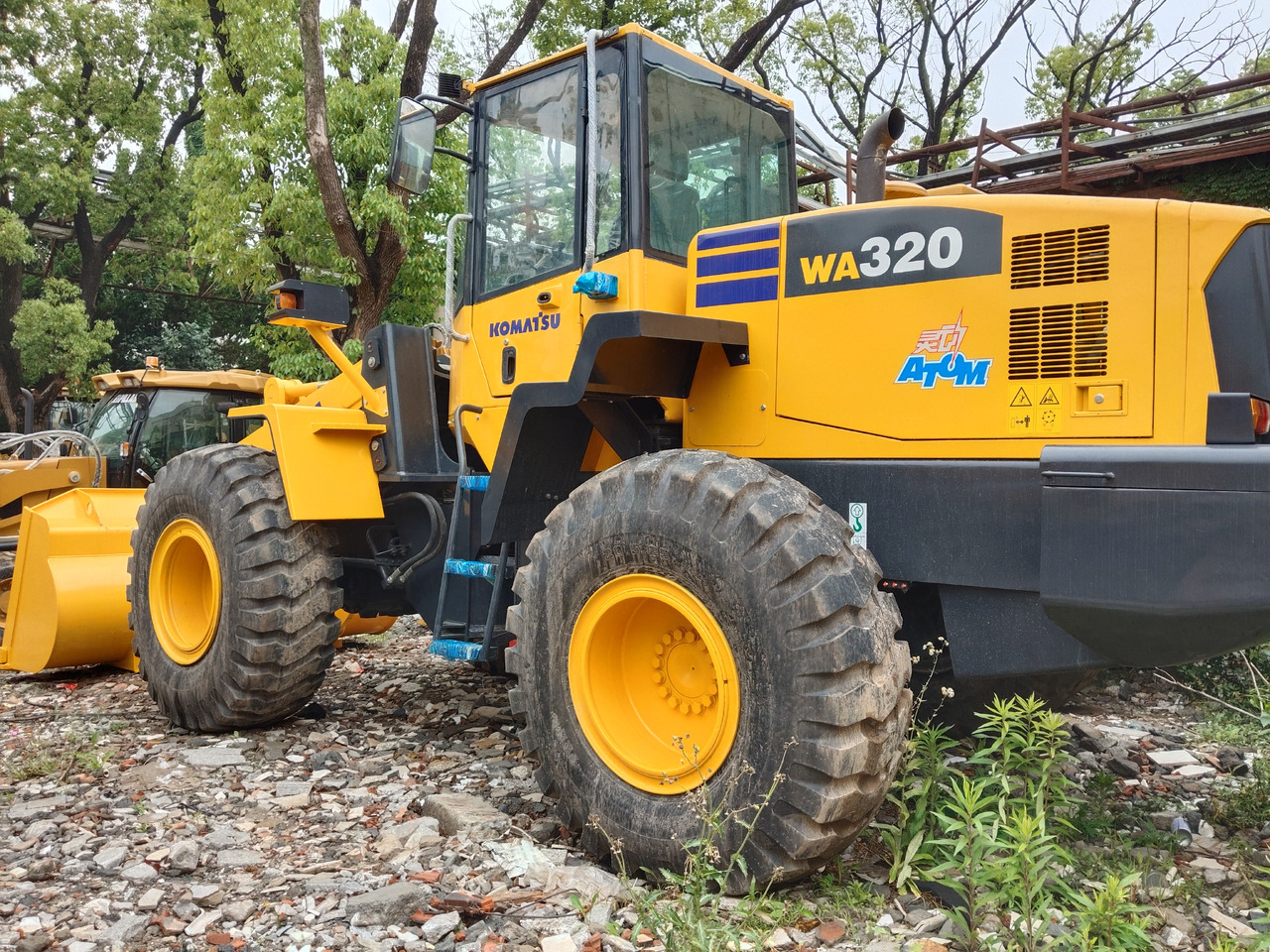 KOMATSU WA 320 - Kolesový nakladač: obrázok 3 KOMATSU WA 320 - Kolesový nakladač: obrázok 3