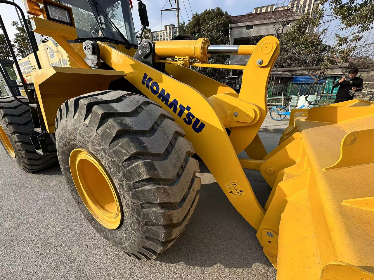 KOMATSU WA380 - Kolesový nakladač: obrázok 3 KOMATSU WA380 - Kolesový nakladač: obrázok 3