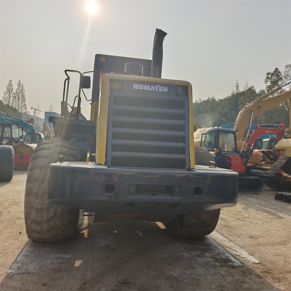 KOMATSU WA470 - Kolesový nakladač: obrázok 2 KOMATSU WA470 - Kolesový nakladač: obrázok 2