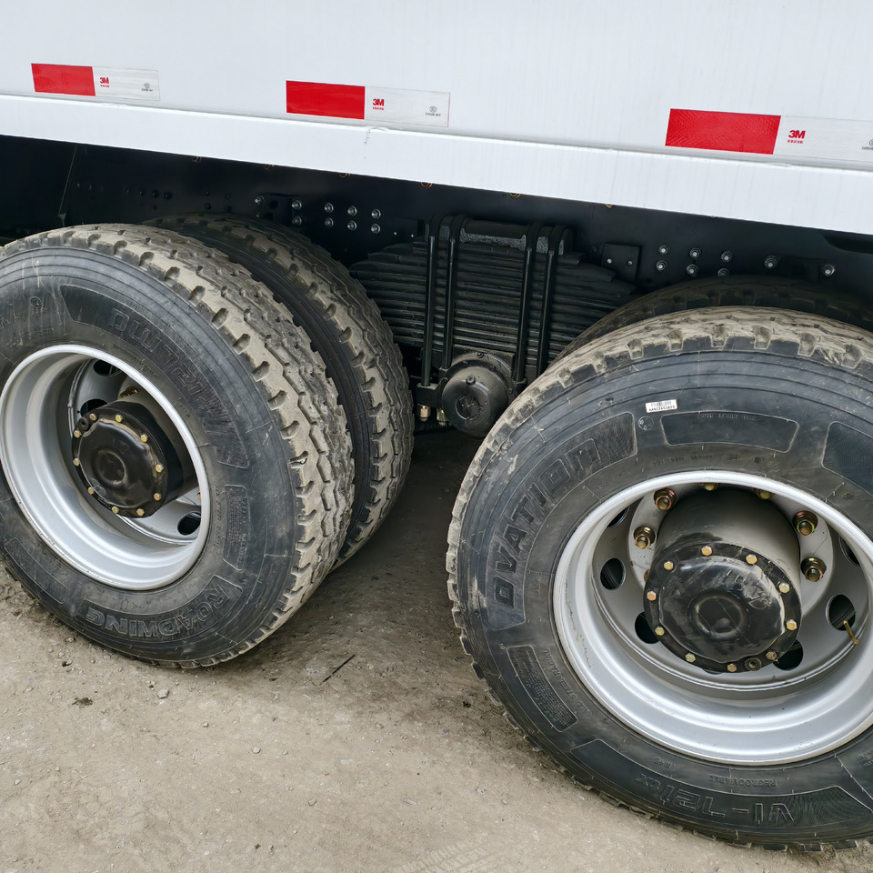 SHACMAN F3000 6*4 8*4 - Sklápač: obrázok 3 SHACMAN F3000 6*4 8*4 - Sklápač: obrázok 3