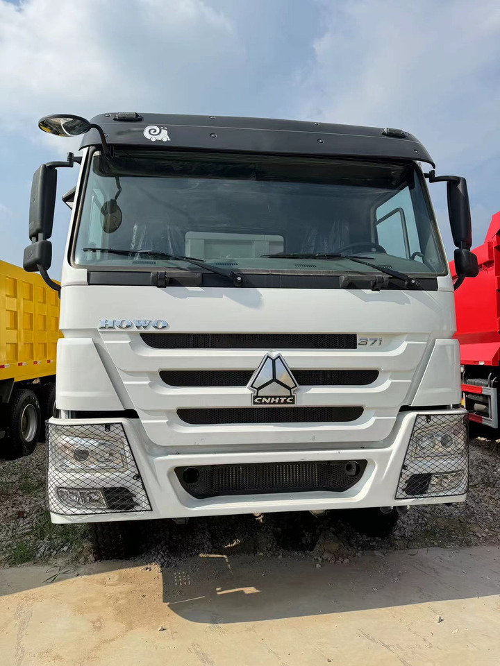 SINOTRUK HOWO 6*4 8*4 DUMP TRUCK - Sklápač: obrázok 5 SINOTRUK HOWO 6*4 8*4 DUMP TRUCK - Sklápač: obrázok 5