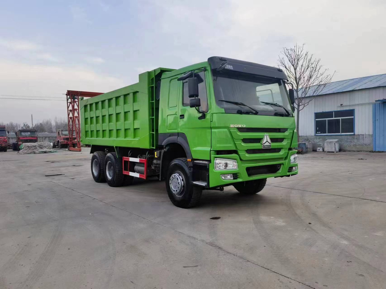 SINOTRUK HOWO DUMP TRUCK - Sklápač: obrázok 3 SINOTRUK HOWO DUMP TRUCK - Sklápač: obrázok 3