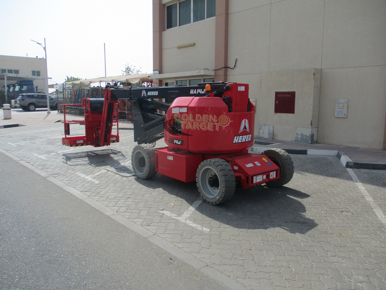 Hered HA14JE Electric Articulating Boom Lift - Kĺbová pracovná plošina: obrázok 3 Hered HA14JE Electric Articulating Boom Lift - Kĺbová pracovná plošina: obrázok 3