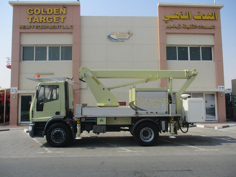 Pracovná plošina Iveco EuroCargo 180E28: obrázok 6