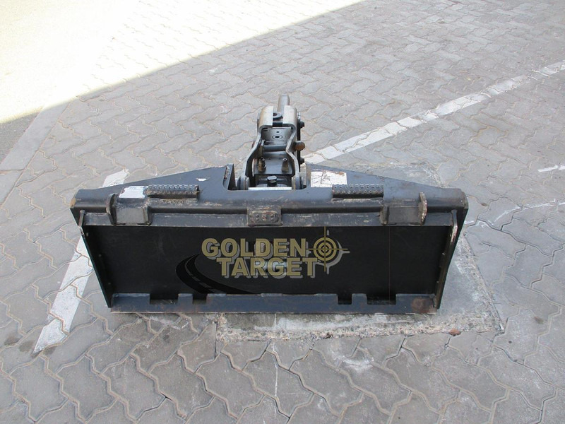 John Deere HB50 - Nakladač: obrázok 4 John Deere HB50 - Nakladač: obrázok 4