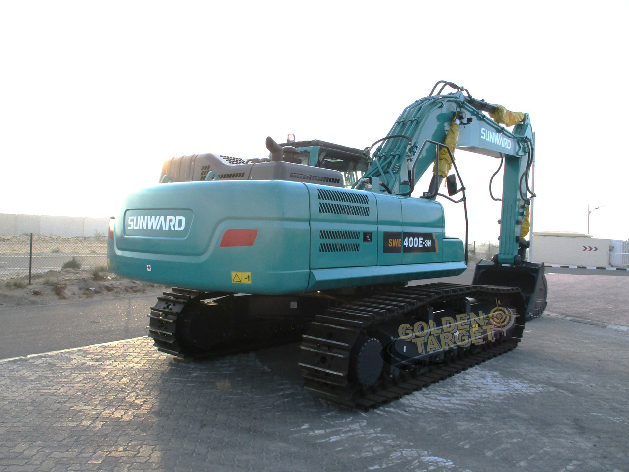 SUNWARD SWE400E-3H Hydraulic Excavator - Pásové rýpadlo: obrázok 4 SUNWARD SWE400E-3H Hydraulic Excavator - Pásové rýpadlo: obrázok 4
