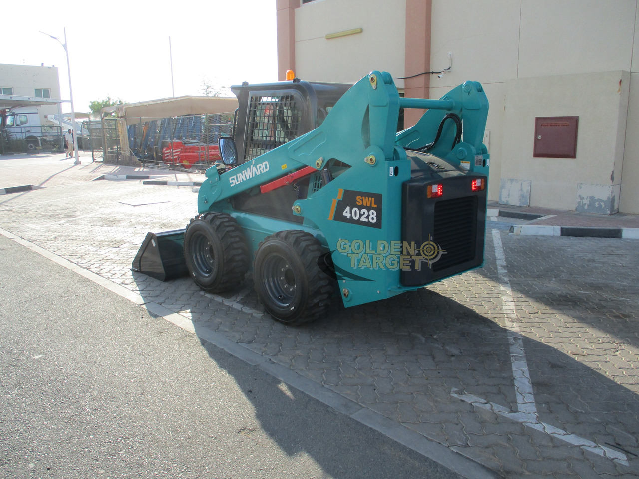 SUNWARD SWL4028 Skid Steer - Šmykom riadený nakladač: obrázok 4 SUNWARD SWL4028 Skid Steer - Šmykom riadený nakladač: obrázok 4