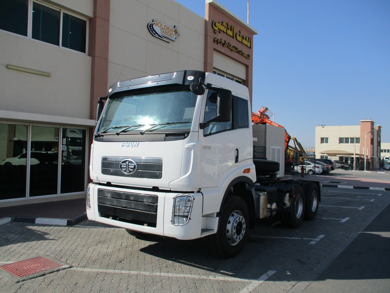 FAW 4181P2K15 6x4 Head Truck - Ťahač: obrázok 2 FAW 4181P2K15 6x4 Head Truck - Ťahač: obrázok 2