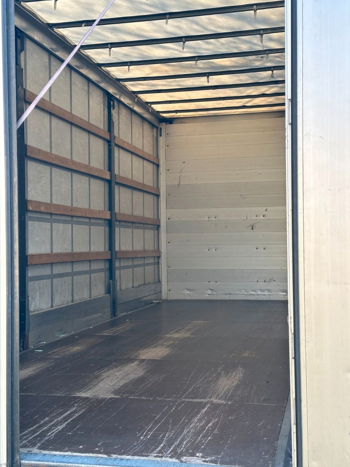 Plachtové nákladné vozidlo Renault D16 4x2 TILT body 7.70m: obrázok 9 Plachtové nákladné vozidlo Renault D16 4x2 TILT body 7.70m: obrázok 9