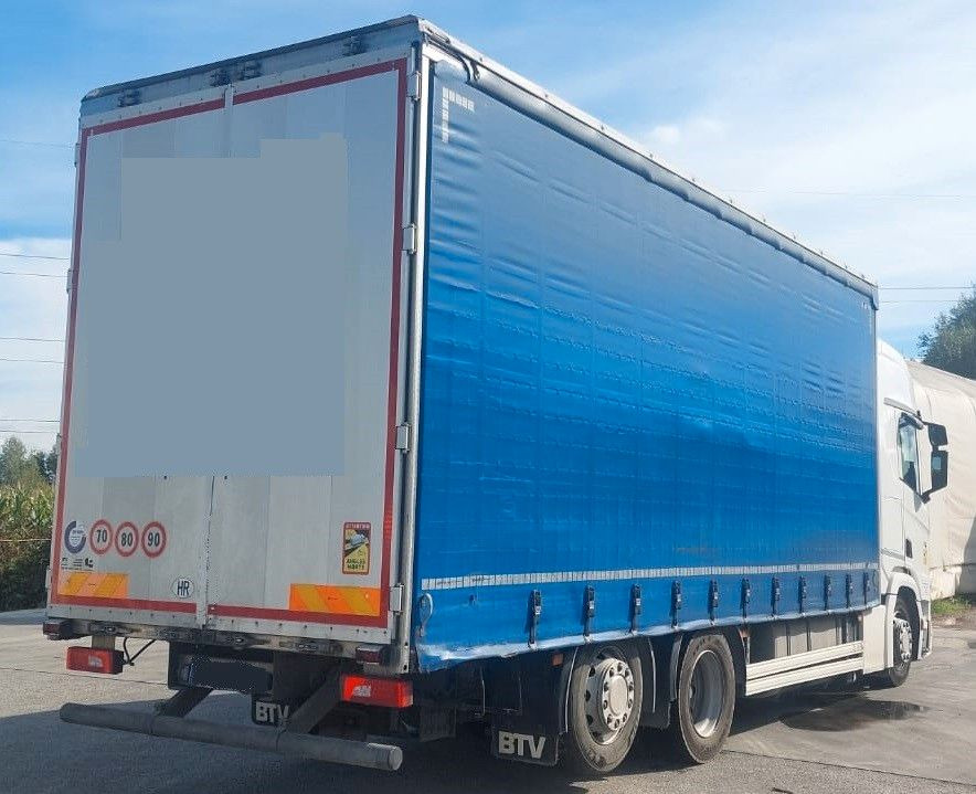 Scania R450 6x2 tandem jumbo - Plachtové nákladné vozidlo: obrázok 4 Scania R450 6x2 tandem jumbo - Plachtové nákladné vozidlo: obrázok 4