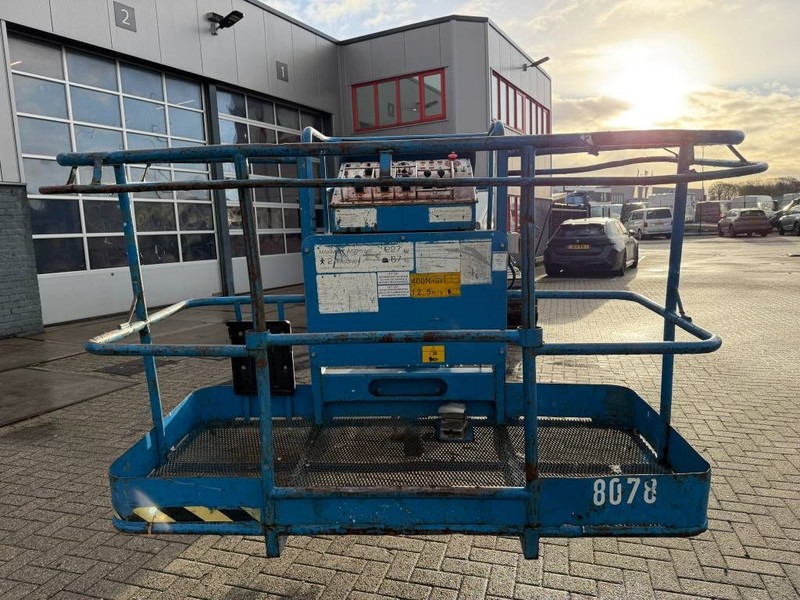 Aichi SR 18 A - Teleskopická plošina: obrázok 5 Aichi SR 18 A - Teleskopická plošina: obrázok 5