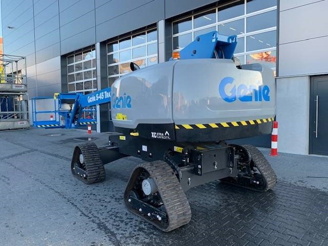 Genie S 45 XC Trax - Teleskopická plošina: obrázok 2 Genie S 45 XC Trax - Teleskopická plošina: obrázok 2