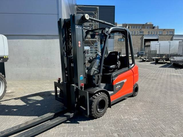 Linde E35L - Elektrický vysokozdvižný vozík: obrázok 1 Linde E35L - Elektrický vysokozdvižný vozík: obrázok 1