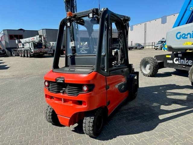 Linde E35L - Elektrický vysokozdvižný vozík: obrázok 4 Linde E35L - Elektrický vysokozdvižný vozík: obrázok 4