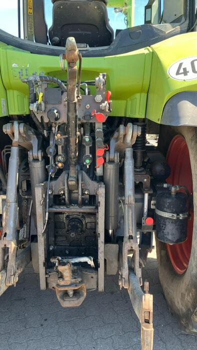 Claas Arion 650 - Traktor: obrázok 5 Claas Arion 650 - Traktor: obrázok 5