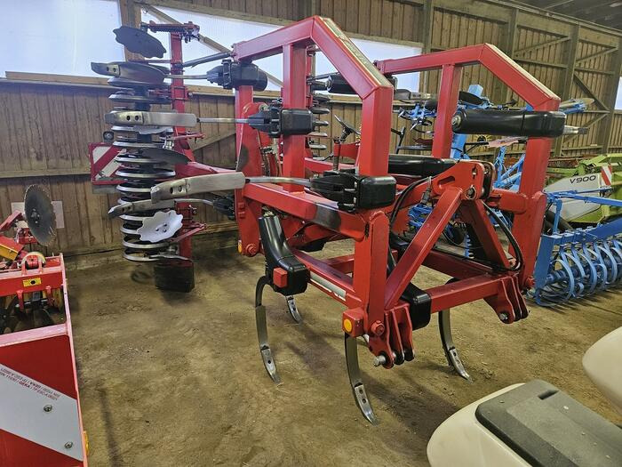 Horsch Terrano 4 FX - Kultivátor: obrázok 2 Horsch Terrano 4 FX - Kultivátor: obrázok 2