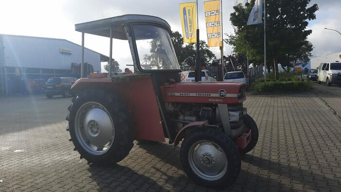 Massey Ferguson 133 - Traktor: obrázok 3 Massey Ferguson 133 - Traktor: obrázok 3