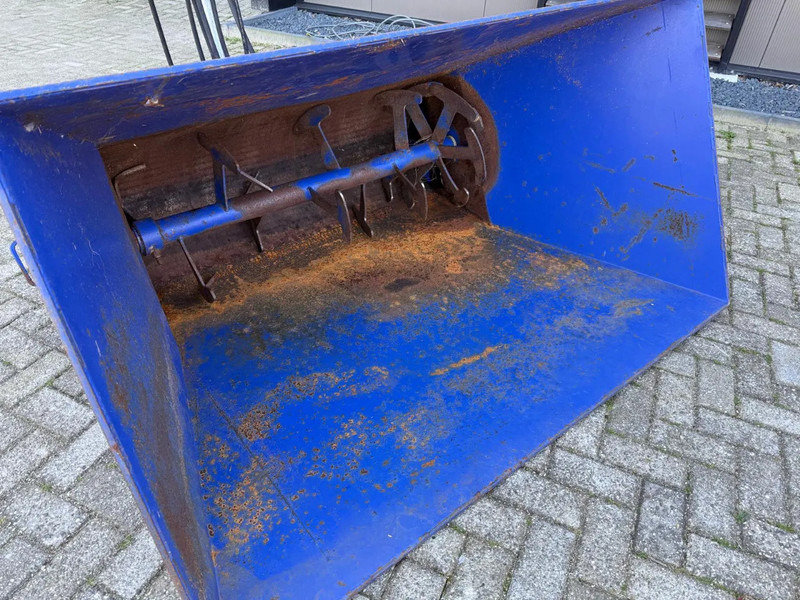 AP DETECH 1800 T instrooibak Zaagselstrooier Instrooimachine Zaagsel DETECH 1800 T instrooibak Zaagselstrooier Instrooimachine Zaag - Stroj a zariadenia na chov hospodárskych zvierat: obrázok 2 AP DETECH 1800 T instrooibak Zaagselstrooier Instrooimachine Zaagsel DETECH 1800 T instrooibak Zaagselstrooier Instrooimachine Zaag - Stroj a zariadenia na chov hospodárskych zvierat: obrázok 2