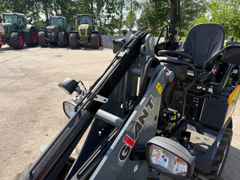 Leasing Giant 2300 HD NIEUW Shovel! Giant Kubota Giant 2300 HD NIEUW Shovel! Giant Kubota: obrázok 13