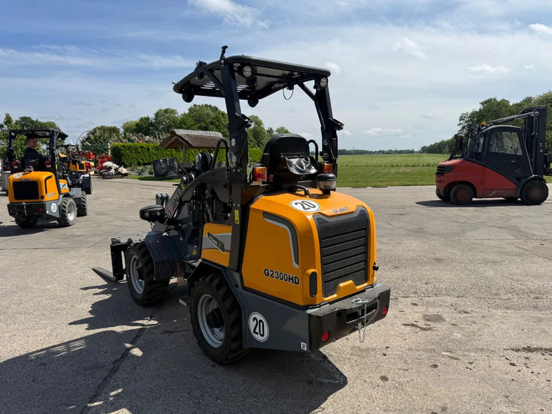 Giant 2300 HD NIEUW Shovel! Giant Kubota - Kolesový nakladač: obrázok 2 Giant 2300 HD NIEUW Shovel! Giant Kubota - Kolesový nakladač: obrázok 2