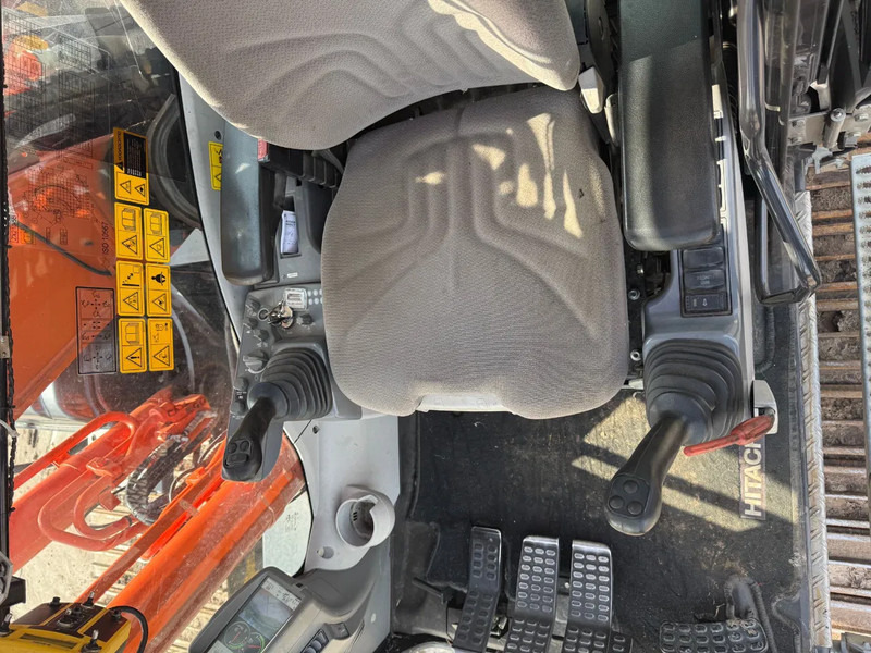 Hitachi Zaxis ZX 210- LC 5B Rupskraan - Pásové rýpadlo: obrázok 4 Hitachi Zaxis ZX 210- LC 5B Rupskraan - Pásové rýpadlo: obrázok 4