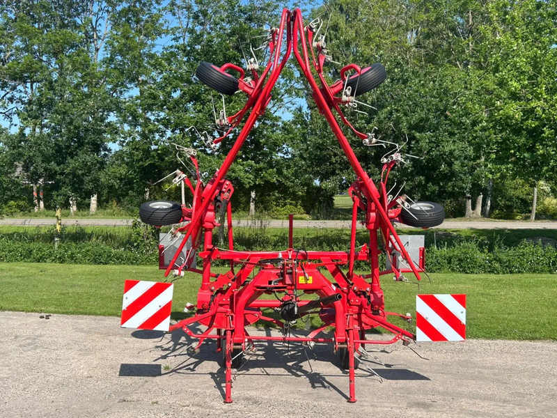Lely Lotus 770 plus AWS Schudder - Obracač sena: obrázok 1 Lely Lotus 770 plus AWS Schudder - Obracač sena: obrázok 1