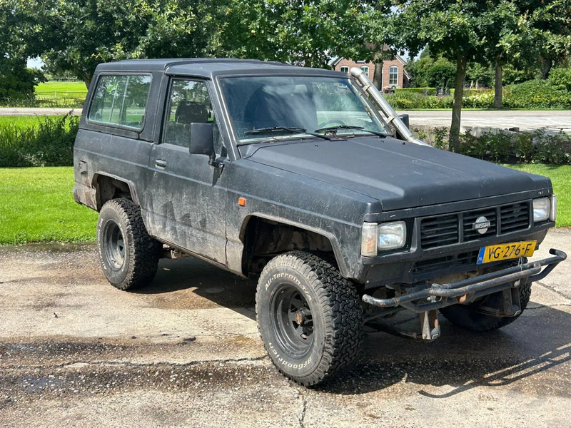 Nissan Patrol Patrol R 2.8 Turbo Diesel GRIJS KENTEKEN YOUNG TIMER - Automobil: obrázok 1 Nissan Patrol Patrol R 2.8 Turbo Diesel GRIJS KENTEKEN YOUNG TIMER - Automobil: obrázok 1