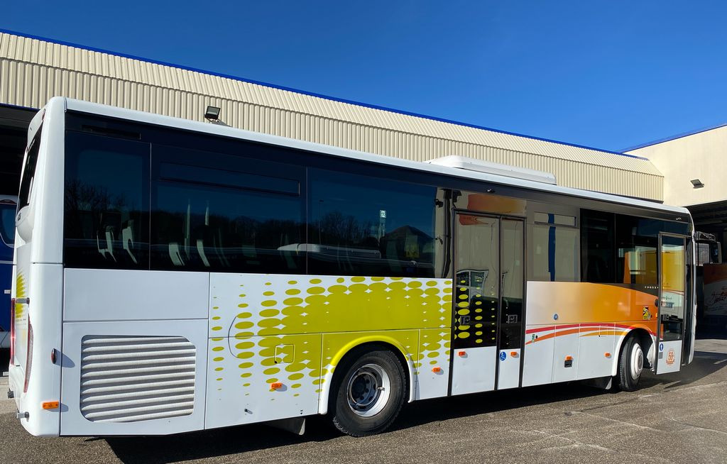 IVECO CROSSWAY 2020 10M60 - Prímestský autobus: obrázok 4 IVECO CROSSWAY 2020 10M60 - Prímestský autobus: obrázok 4