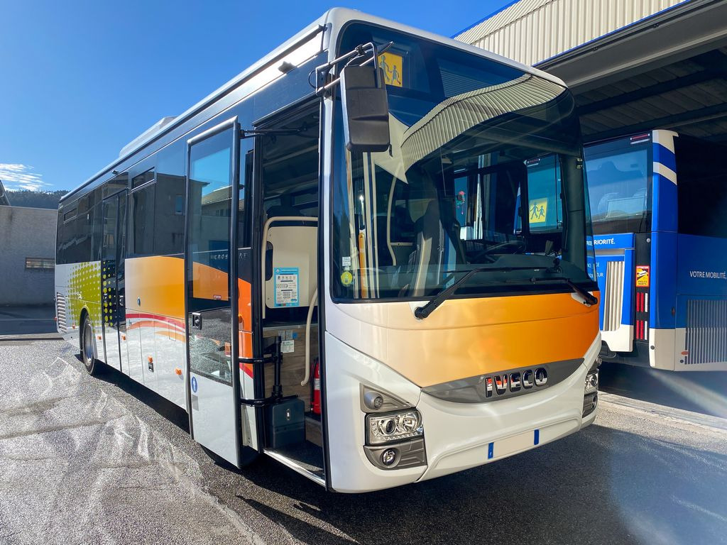 IVECO CROSSWAY 2020 10M60 - Prímestský autobus: obrázok 1 IVECO CROSSWAY 2020 10M60 - Prímestský autobus: obrázok 1