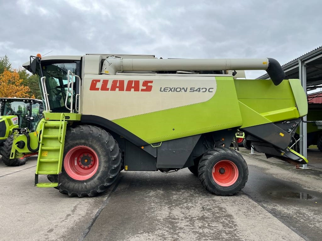 Claas Lexion 540 C - Obilný kombajn: obrázok 4 Claas Lexion 540 C - Obilný kombajn: obrázok 4