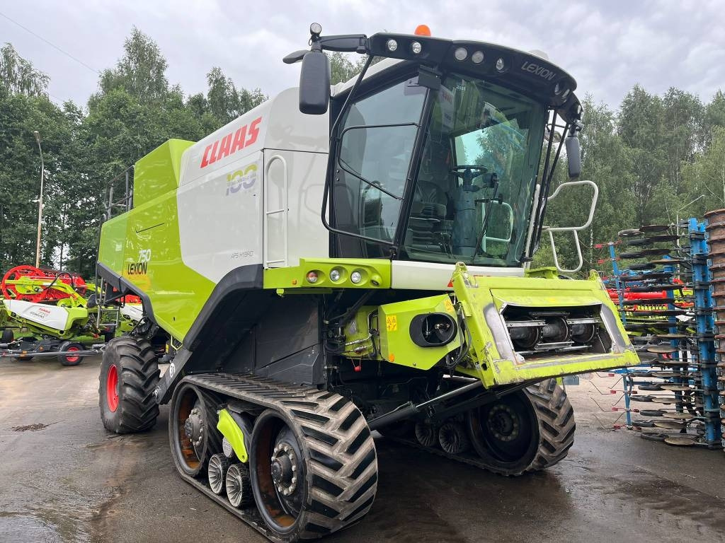 Claas Lexion 750 TT - Obilný kombajn: obrázok 1 Claas Lexion 750 TT - Obilný kombajn: obrázok 1