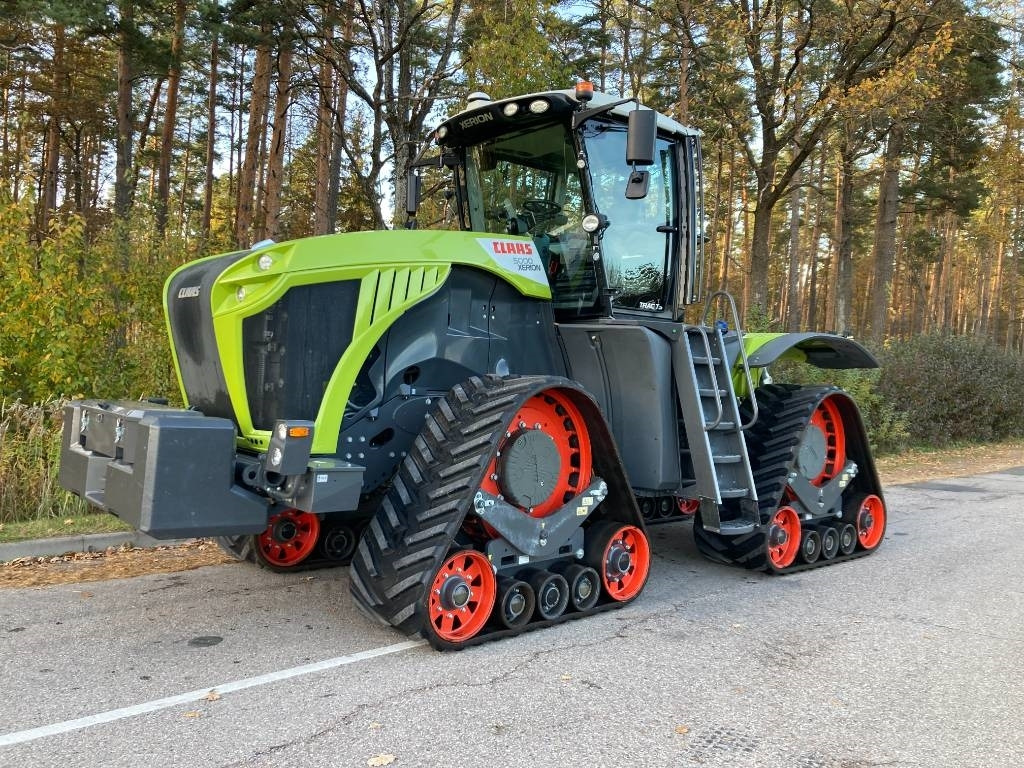 Claas Xerion 5000 Trac TS - Traktor: obrázok 3 Claas Xerion 5000 Trac TS - Traktor: obrázok 3