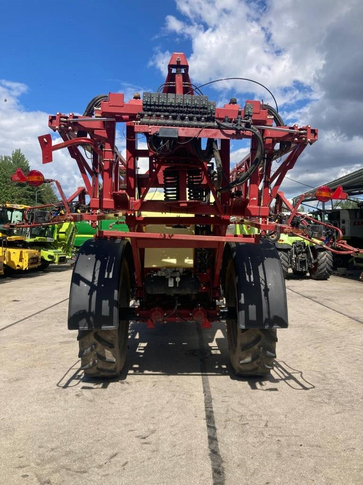 Hardi COMMANDERr 4500 - Ťahaný postrekovač: obrázok 4 Hardi COMMANDERr 4500 - Ťahaný postrekovač: obrázok 4